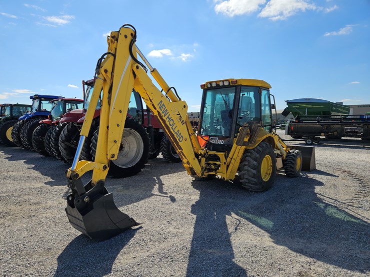 2004-new-holland-lb75b-image-18