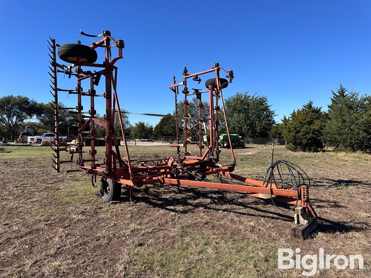allis-chalmers-1350-image-3