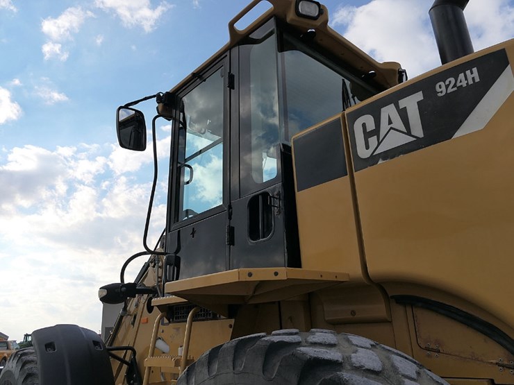 2014-caterpillar-924h-image-18