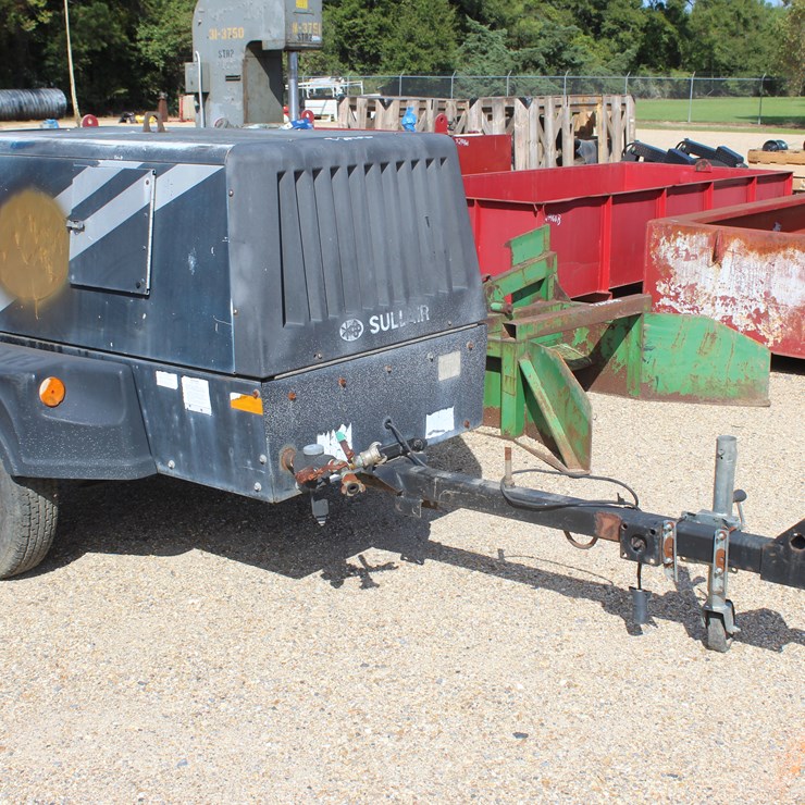 #2769 • SULLAIR AIR COMPRESSOR