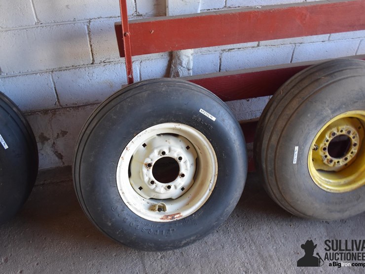 9.5l-15-tire-and-rim-image-3