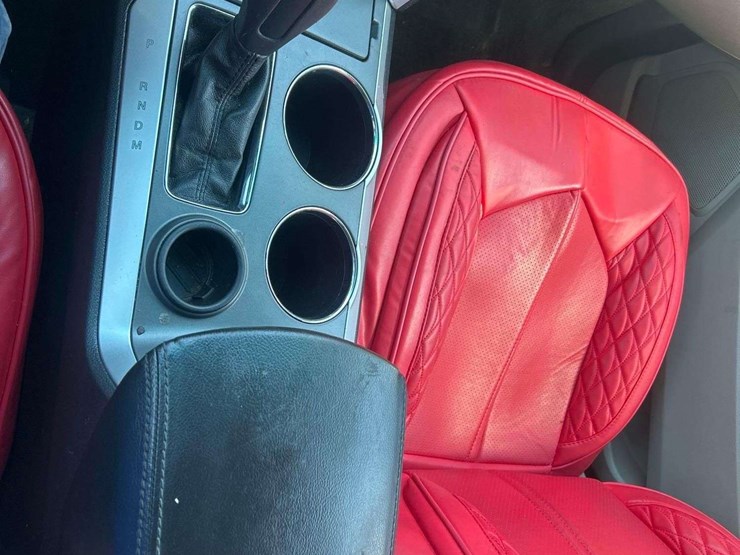 2014-ford-explorer-image-18