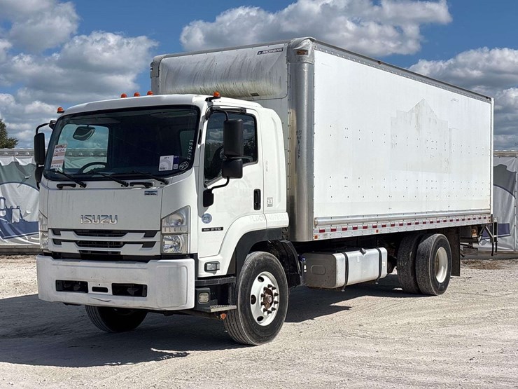 2018-isuzu-ftr-image-1