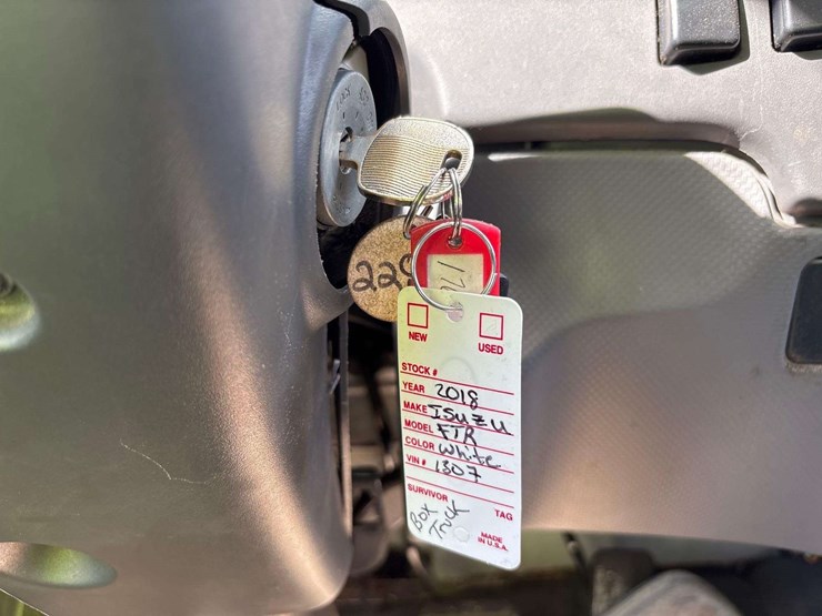 2018-isuzu-ftr-image-37