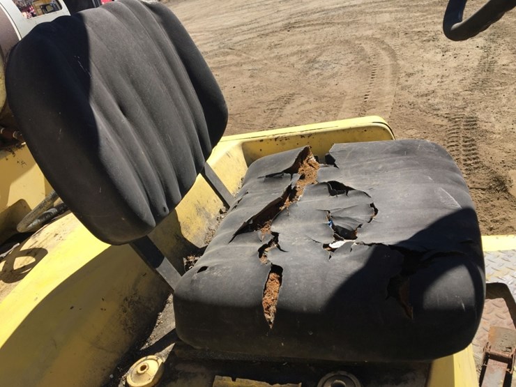 hyster-industrial-forklift,-image-6