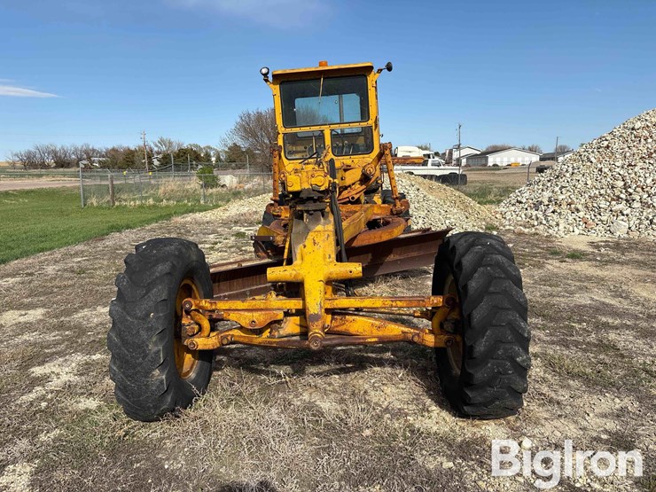 1958-caterpillar-12-image-2