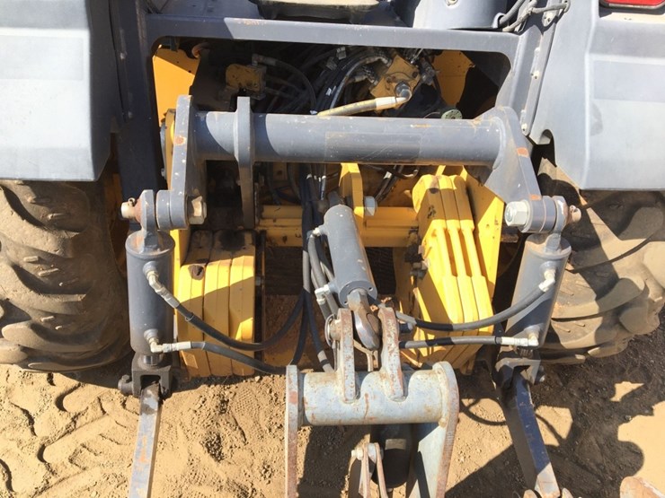 2019-deere-210lep-image-14