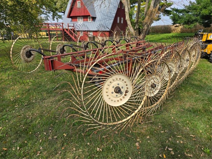 hesston-3982-image-7