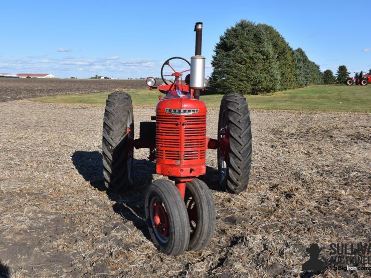 1946-farmall-h-2wd-tractor-image-2