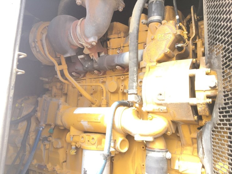 2020-caterpillar-c15-image-6