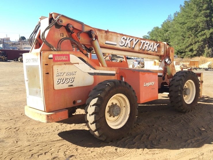 2003-sky-trak-6036-image-3
