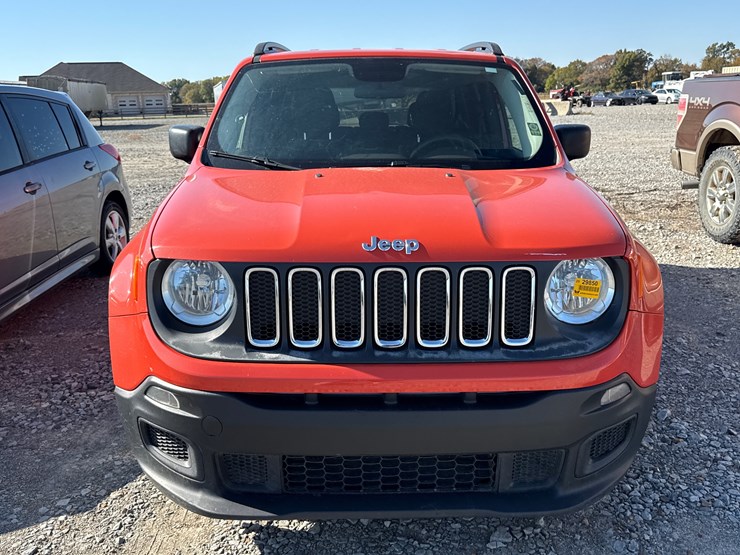 2017-jeep-renegade-image-2