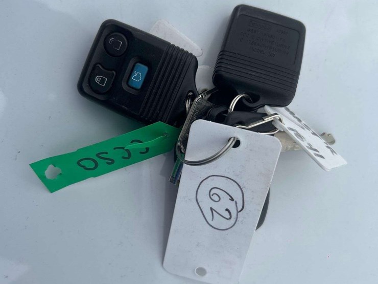 2018-ford-explorer-image-36