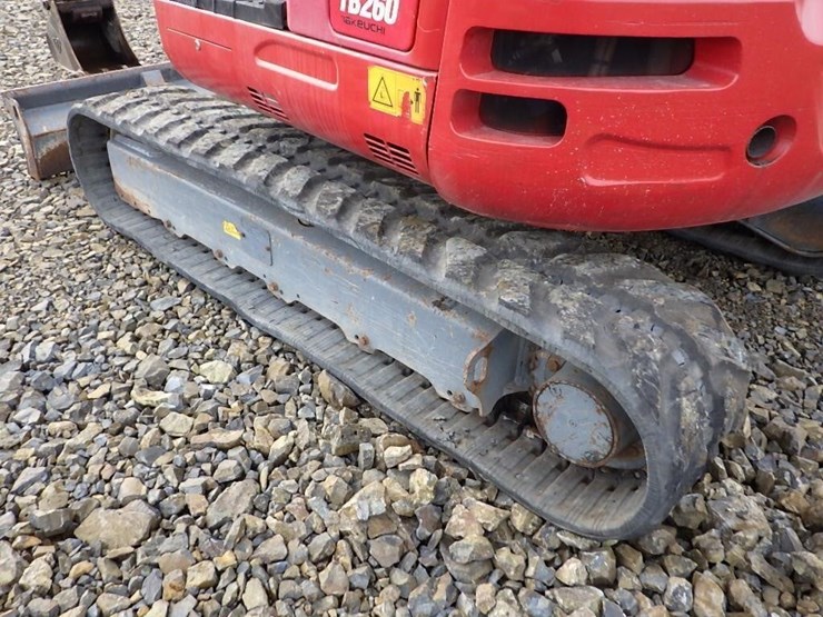 takeuchi-tb260-image-35