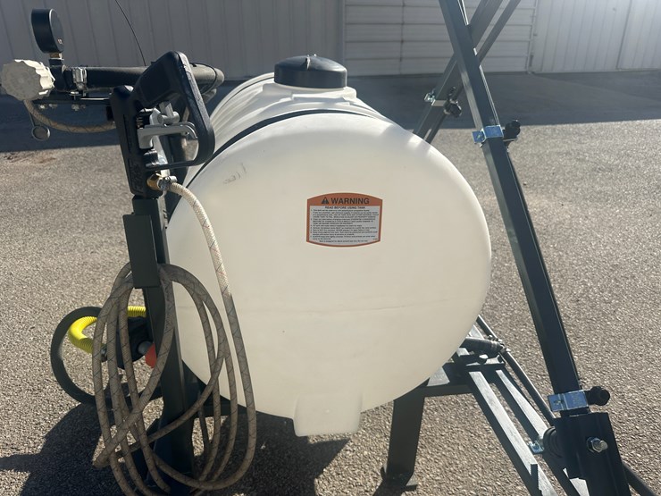 caterpillar-12-image-7