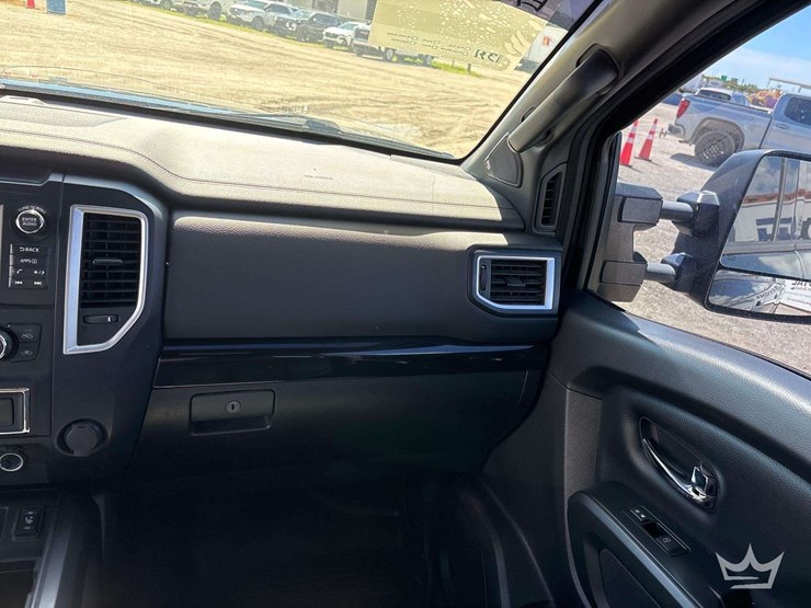 2018-nissan-titan-image-23