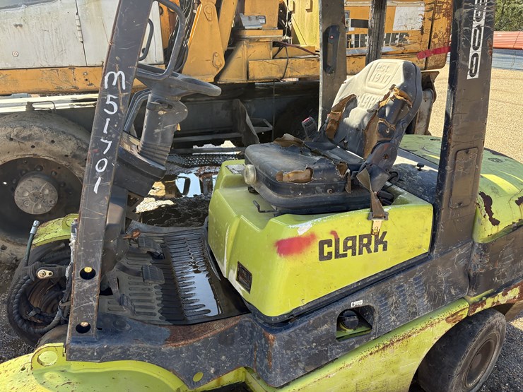 #2598-•-clark-c35-forklift-|-parts/repairs-image-8