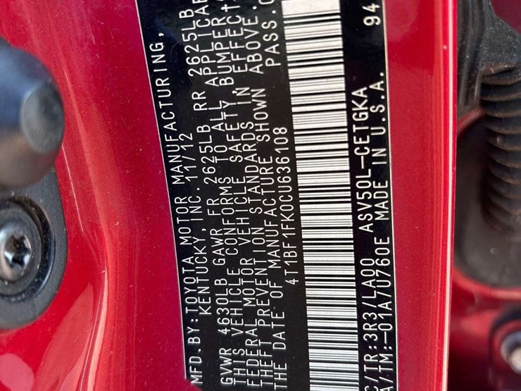 2012-toyota-camry-sedan-image-5