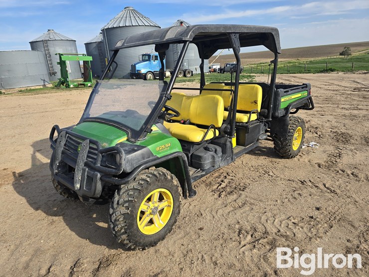 2013-john-deere-gator-image-1