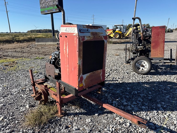 case-ih-4390-image-2