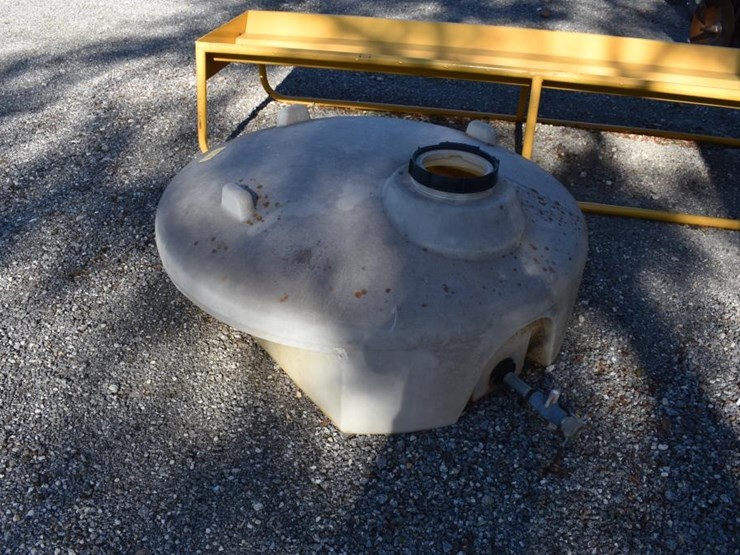 150-gallon-poly-tank-image-2