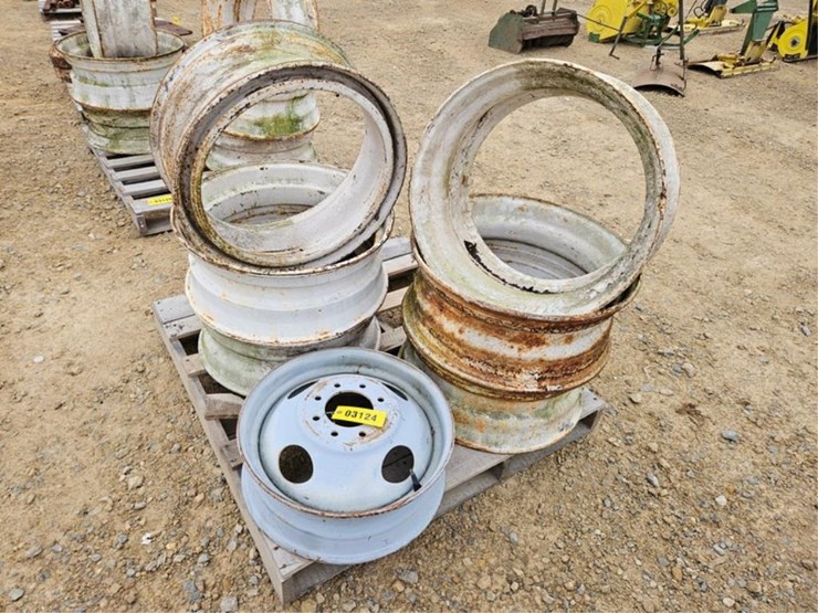 #3124-•-(7)-tire-rims-image-1