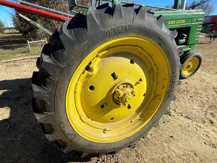 john-deere-b-image-44