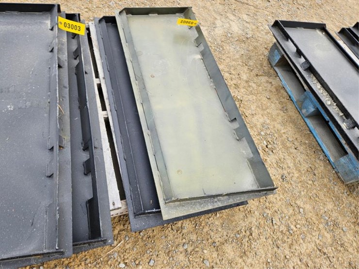 #3002-•-(2)-face-plates-image-3