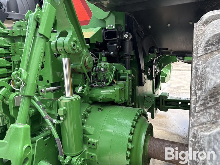 2019-john-deere-8370rt-image-14