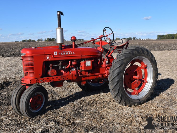 1946-farmall-h-2wd-tractor-image-1