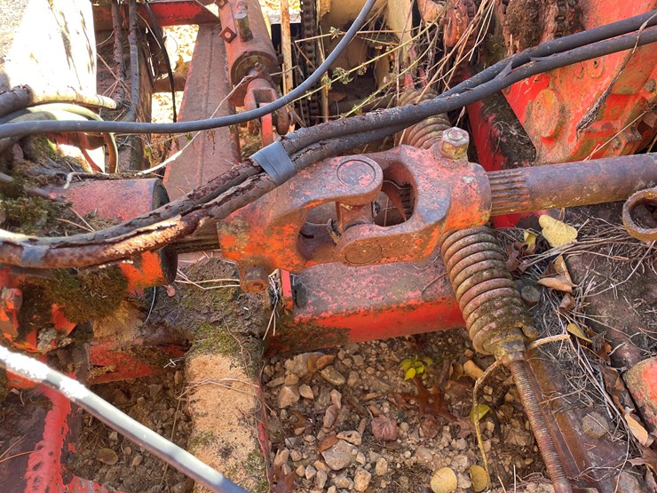 #5920-•-heston-chopper-with-hay-head-image-14