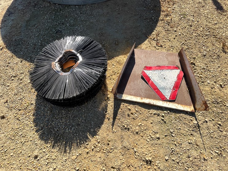 #5947-•-misc.-farm-related-items-image-1