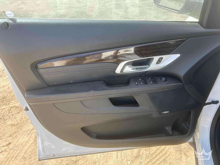 2015-gmc-terrain-suv-image-19