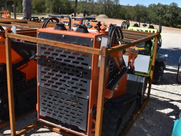 landhero-ldh-t460-mini-skid-steer-(serial-#-x46250010)-(k)-image-3