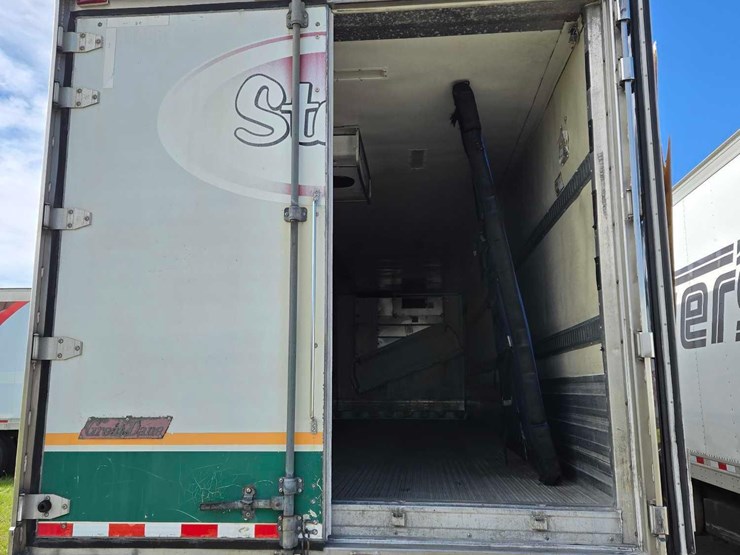 2012-great-dane-trailer-image-3