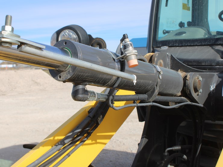 2021-new-holland-w80c-image-22