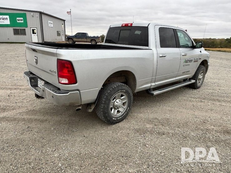 2017-ram-2500-heavy-duty-slt-4x4-pickup-(gp11747,-unit-98702)-image-9