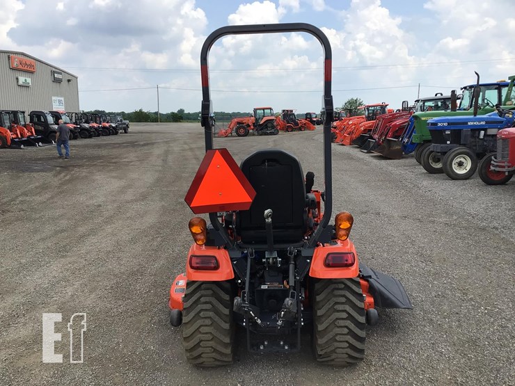 2018-kubota-bx2380-image-7