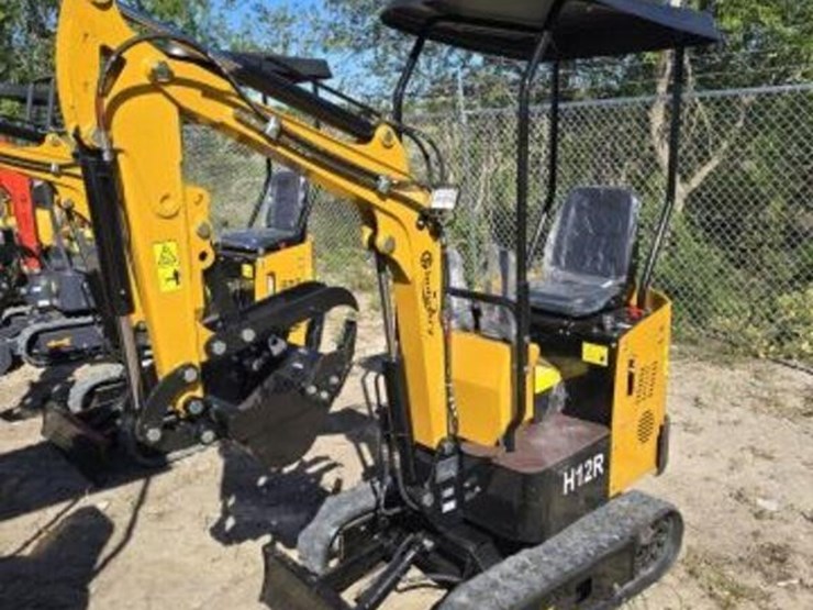 cfg-mini-excavator-h12r-image-2