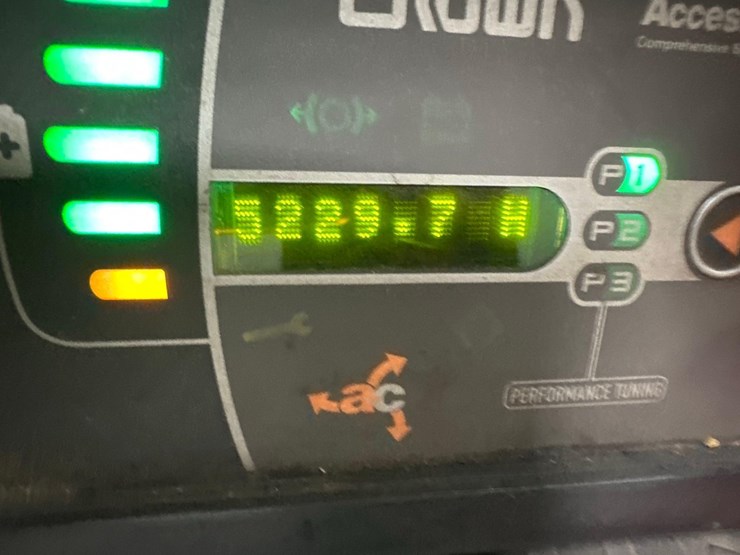 2015-crown-pe4500-60-image-2