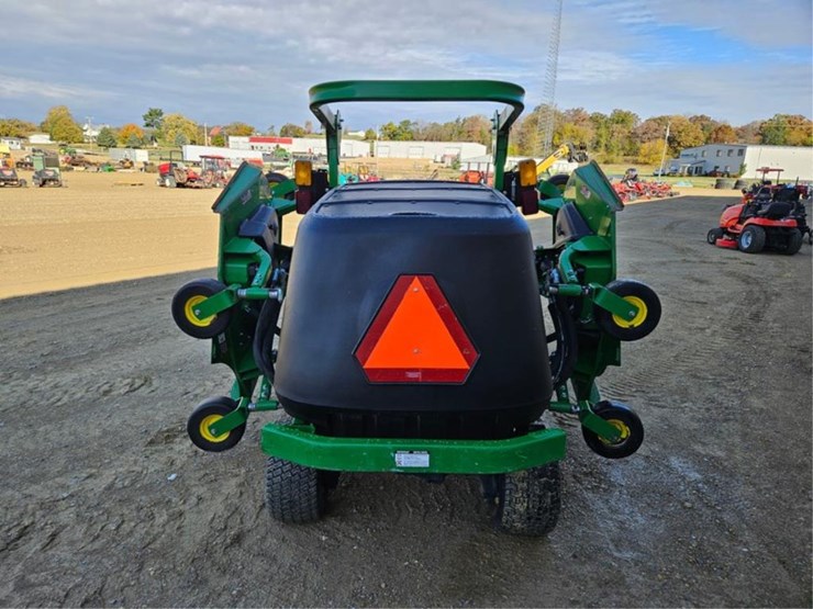 2021-john-deere-1600-turbo-image-15