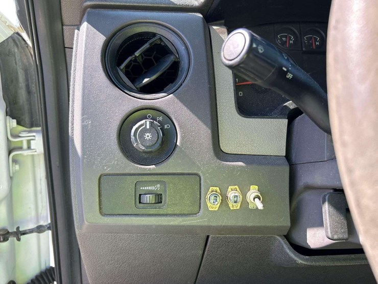 2010-ford-f150-image-15