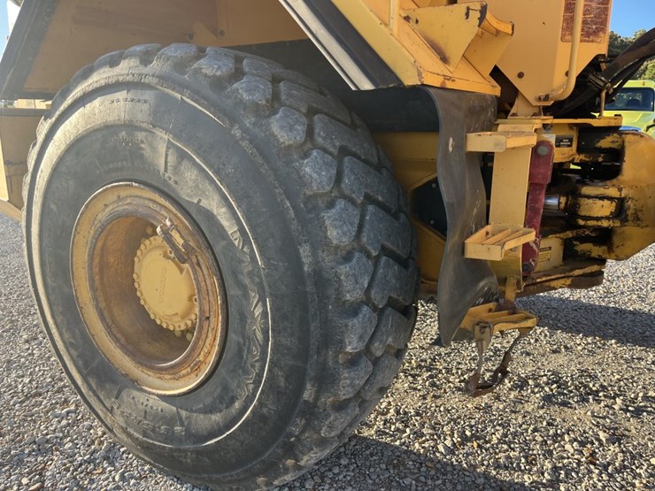 2000-volvo-a35c-image-13