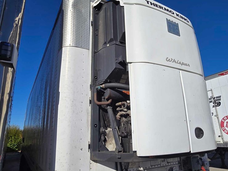 2012-great-dane-trailer-image-2