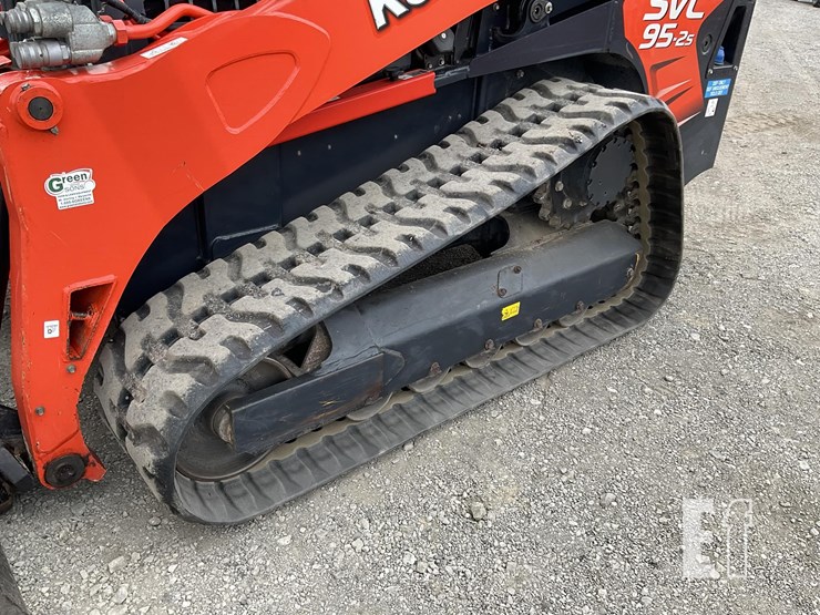 2020-kubota-svl95-2s-image-12