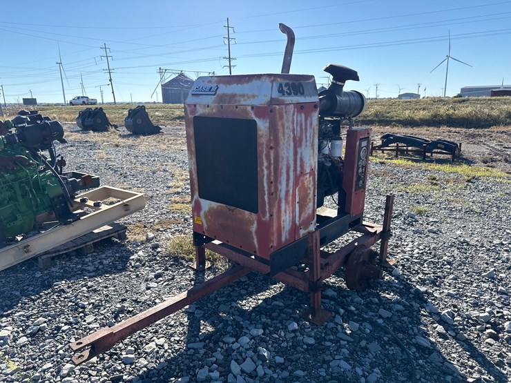case-ih-4390-image-1