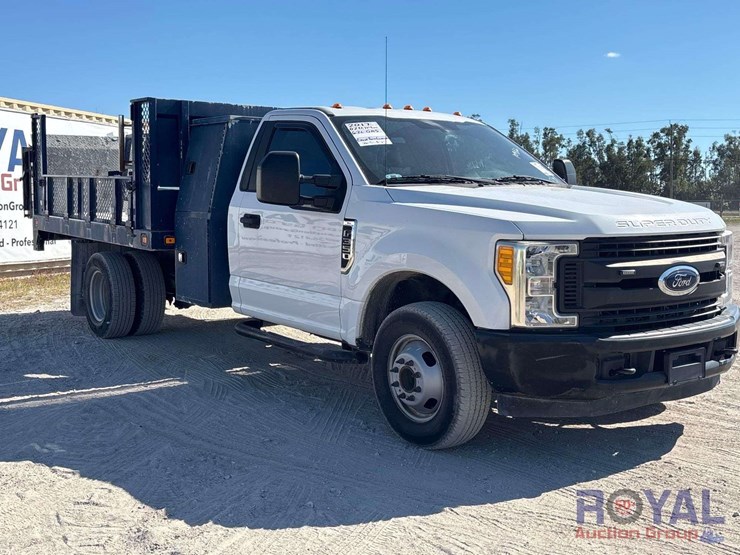 2017-ford-f350-image-2