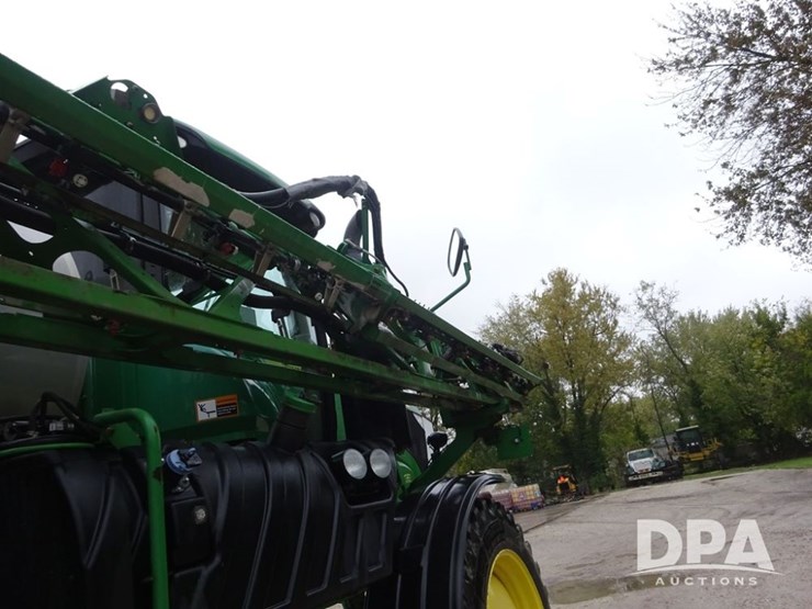 2015-john-deere-r4038-image-77