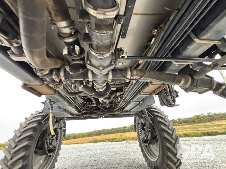 2019-case-ih-patriot-4440-image-28