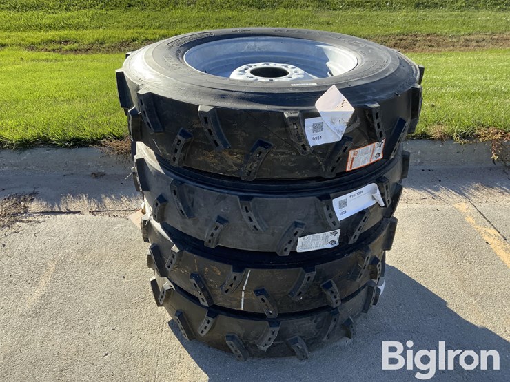 11r24.5-pivot-tires-&-rims-image-2